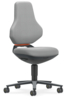 Preview: The chair has a gray, ergonomically shaped backrest and a padded seat. It stands on a swivel base with five casters and has an orange accent line.