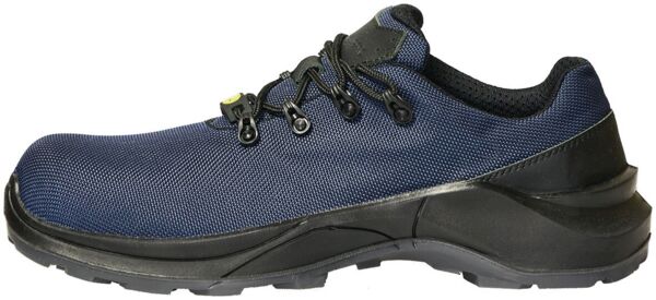 Der Schuh ist sporty und hat eine dunkelblaue, strukturierte Oberfläche. Er hat eine feste Gummisohle und schnürbare Ösen für einen sicheren Halt. Die Form ist schlank und modern.