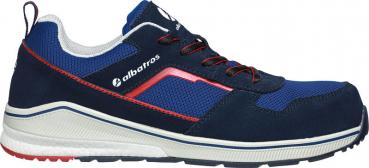 The shoe is a sporty half-shoe in blue with red accents. It has a reinforced sole and comfortable laces. The surface is made of durable material.