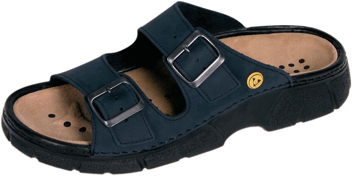 Der Schuh ist eine dunkelblaue Sandale mit zwei verstellbaren Riemen, die mit silbernen Schnallen befestigt sind. Die Sohle ist robust und hat ein geprägtes Design.