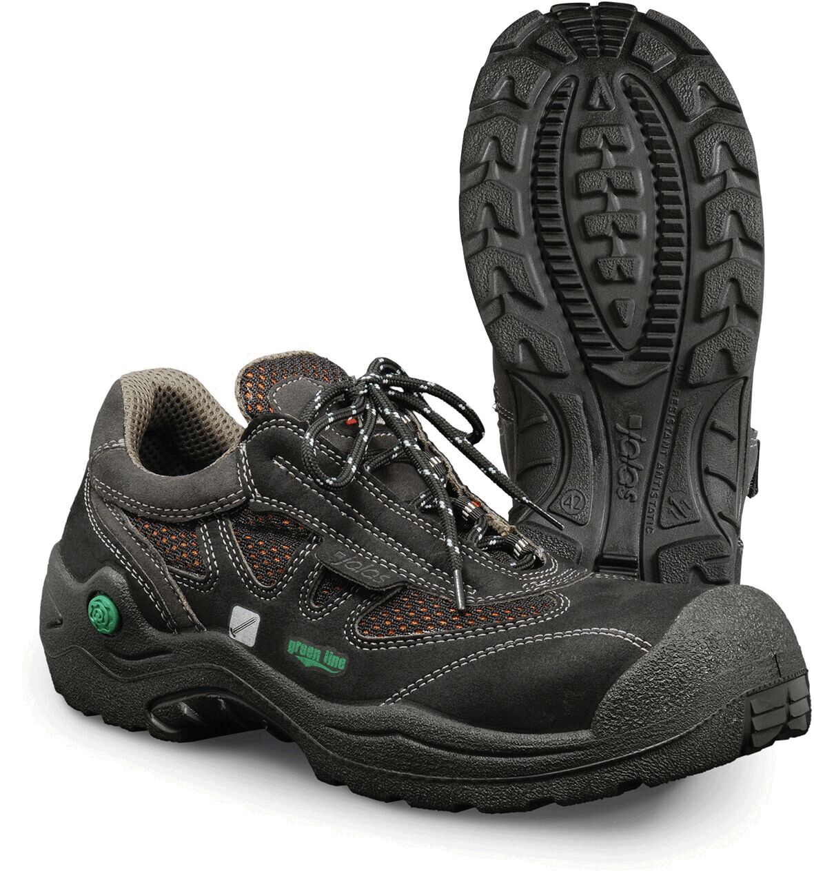 The image shows a black half-shoe with a grippy sole. The shoe has a reinforced toe cap, gray laces, and orange details. It is suitable for outdoor activities.