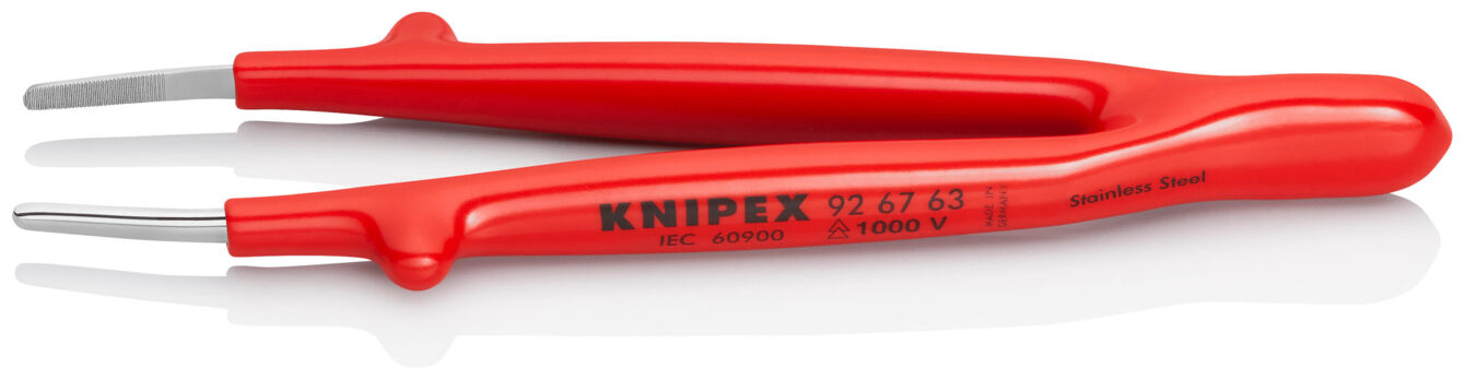 Auf dem Bild sind rote Zangen abgebildet, die eine schlanke, längliche Form haben. Die Griffe sind ergonomisch geformt, und auf den Zangen steht der Schriftzug ?KNIPEX?.