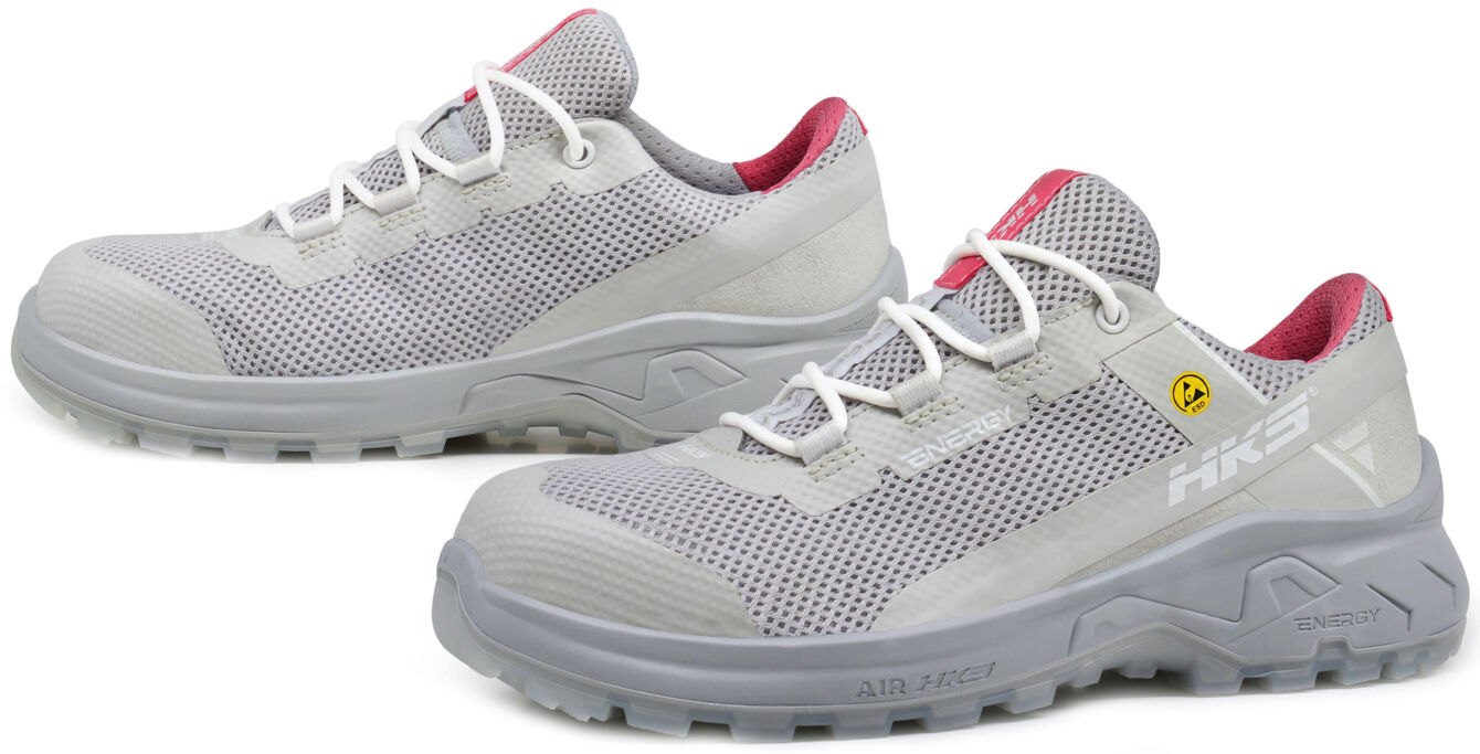 The image shows a pair of gray athletic shoes with a mesh upper and red accents. They are lightweight and equipped with a non-slip sole, ideal for athletic activities.